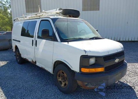 2004 Chevrolet Express из США, поврежденный, VIN 1GCFG15X941179205